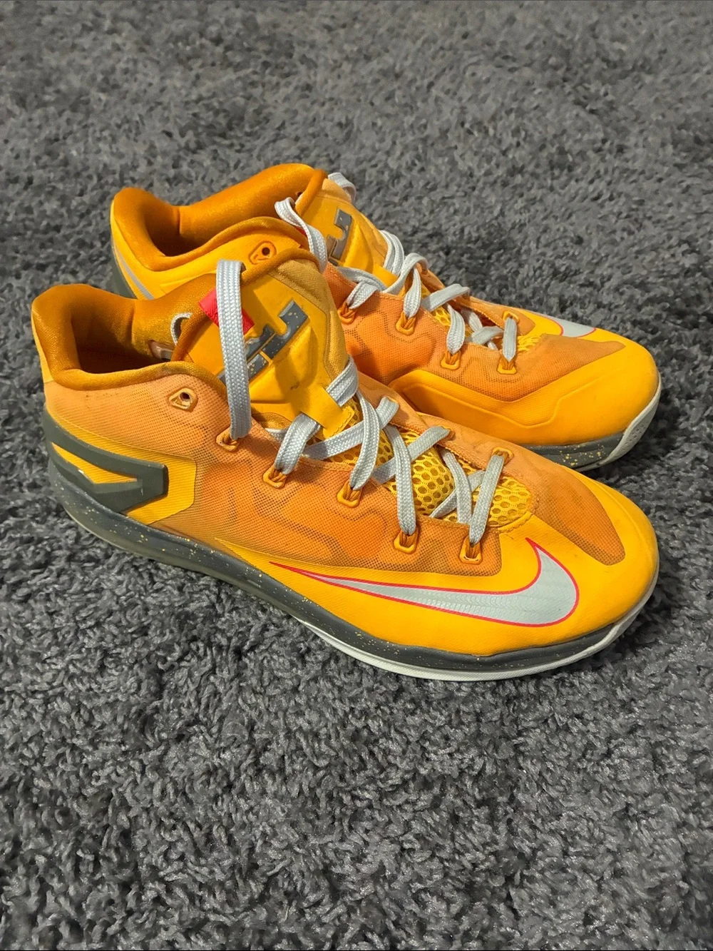 Nike LeBron 11 low